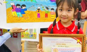 Các bé khối MGL tham gia Hội Thi Vẽ Tranh với chủ đề "Em yêu thành phố Sầm Sơn" cấp thành phố năm học 2024-2025 đã đạt Giải Nhì Cá nhân và Giải Ba Tập thể
