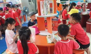 Hình ảnh các em học sinh khối Mẫu Giáo Lớn 5-6T Trường Mầm Non Quảng Châu tham quan Trường Tiểu Học năm học 2024-2025